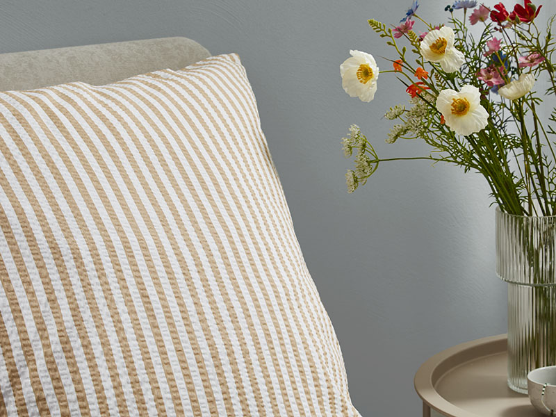 Seersucker-Bettwäsche gestreift mit HV | 80x80 + 135x200, weiß-beige- gestreift | 80x80 + 135x200 | weiß-beige-gestreift