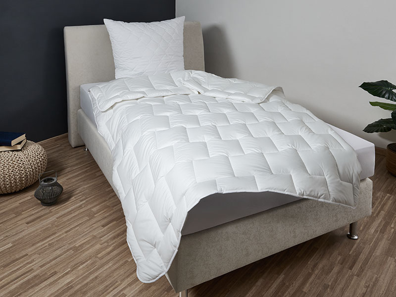 Microfaser-Einziehdecke Objekta 16 | 135x200, weiß Microfaser-Einziehdecke Objekta 16 | 135x200, weiß