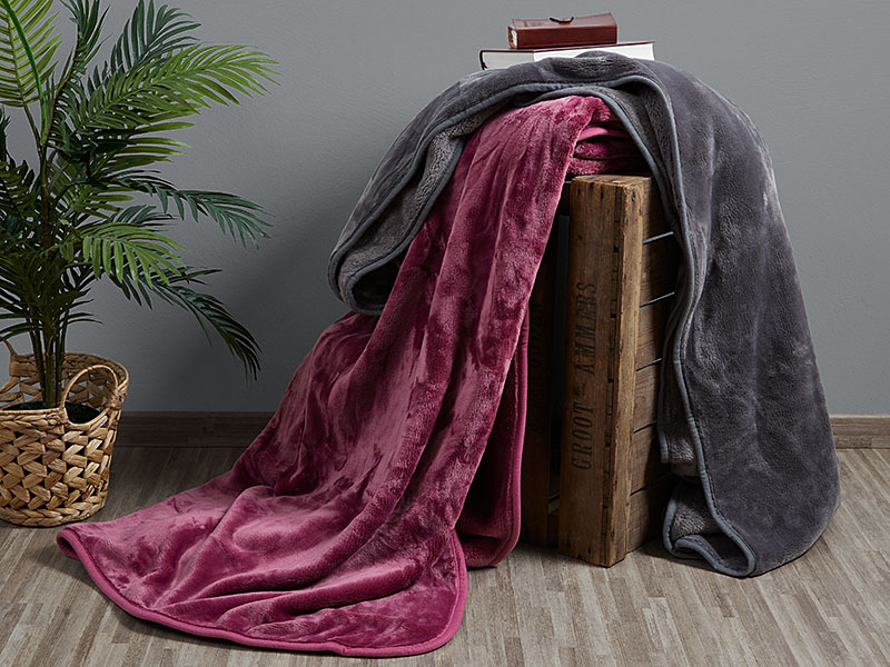 Recycling-Decke Lina GRS zertifiziert Recycling-Decke Lina GRS zertifiziert