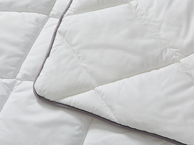 Aurora PrimaLoft® Bio™ Ganzjahresdecke | 135x200, weiß