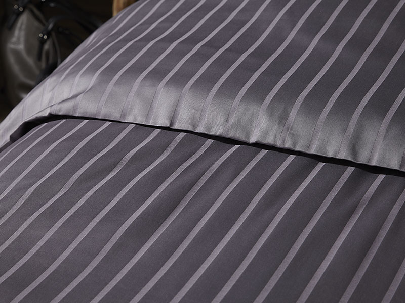 Satinstreifen-Bettwäsche Lola farbig | 80x40, gold Satinstreifen-Bettwäsche Lola farbig | 80x40, gold